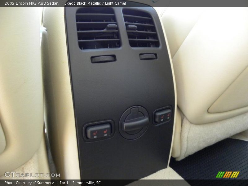 Tuxedo Black Metallic / Light Camel 2009 Lincoln MKS AWD Sedan
