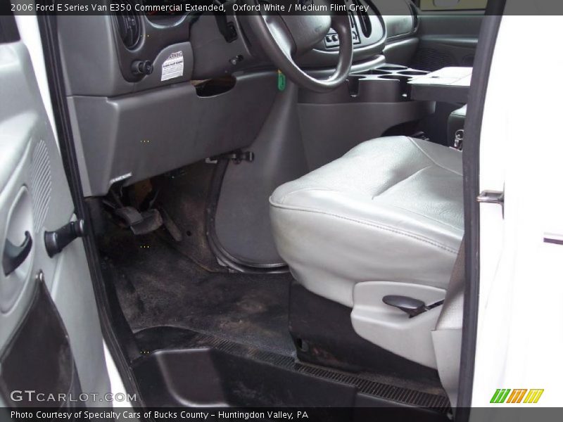 Oxford White / Medium Flint Grey 2006 Ford E Series Van E350 Commercial Extended