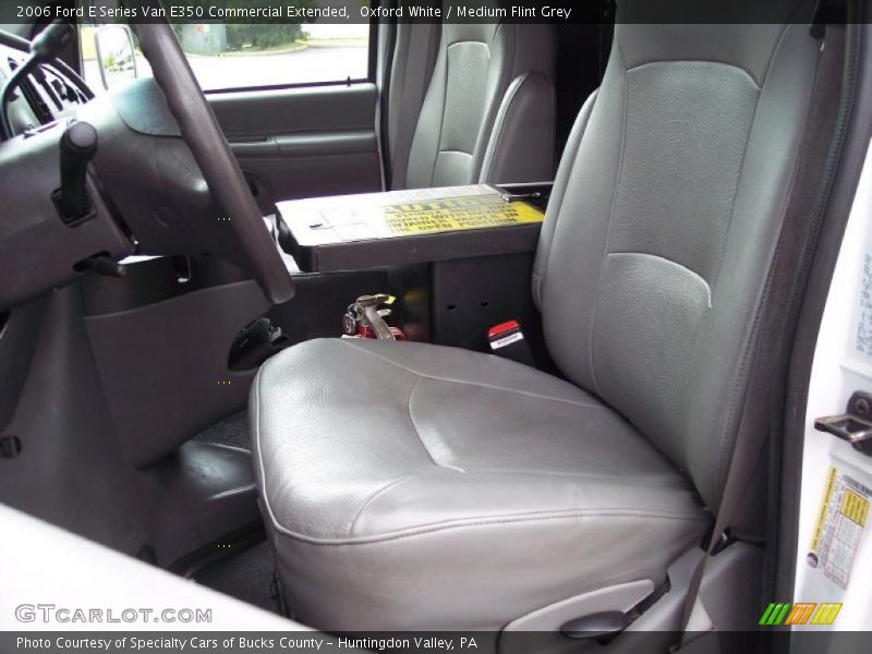 Oxford White / Medium Flint Grey 2006 Ford E Series Van E350 Commercial Extended