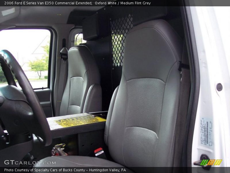 Oxford White / Medium Flint Grey 2006 Ford E Series Van E350 Commercial Extended
