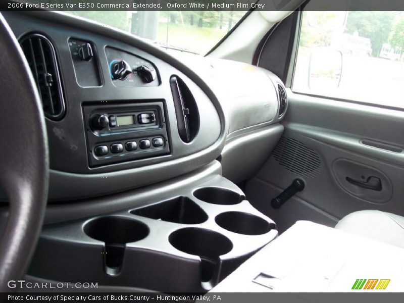 Oxford White / Medium Flint Grey 2006 Ford E Series Van E350 Commercial Extended