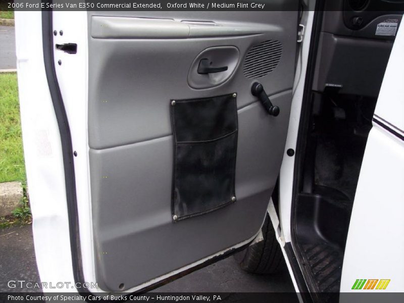 Oxford White / Medium Flint Grey 2006 Ford E Series Van E350 Commercial Extended