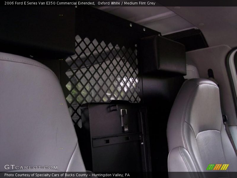 Oxford White / Medium Flint Grey 2006 Ford E Series Van E350 Commercial Extended