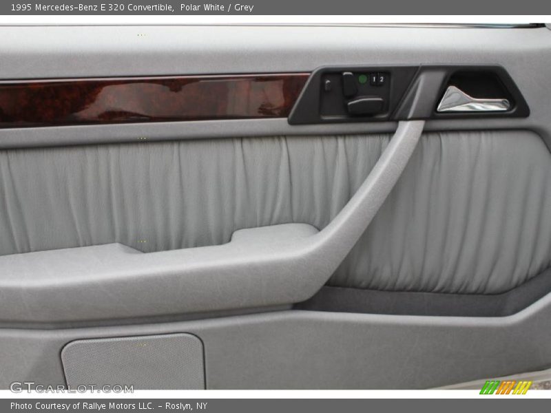 Door Panel of 1995 E 320 Convertible