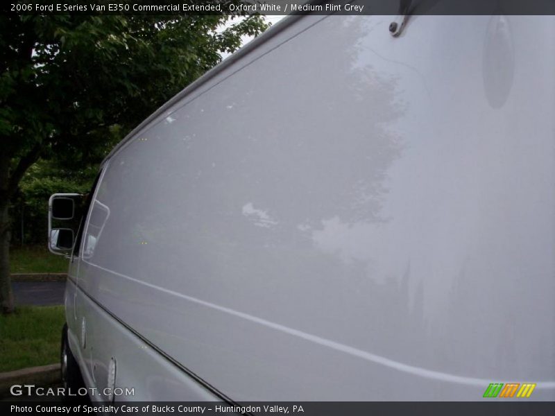 Oxford White / Medium Flint Grey 2006 Ford E Series Van E350 Commercial Extended