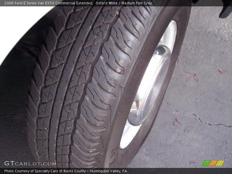 Oxford White / Medium Flint Grey 2006 Ford E Series Van E350 Commercial Extended