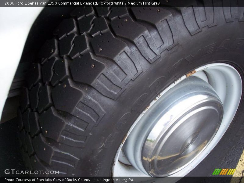 Oxford White / Medium Flint Grey 2006 Ford E Series Van E350 Commercial Extended