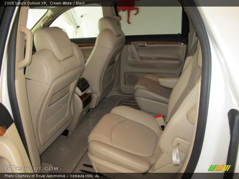  2008 Outlook XR Black Interior