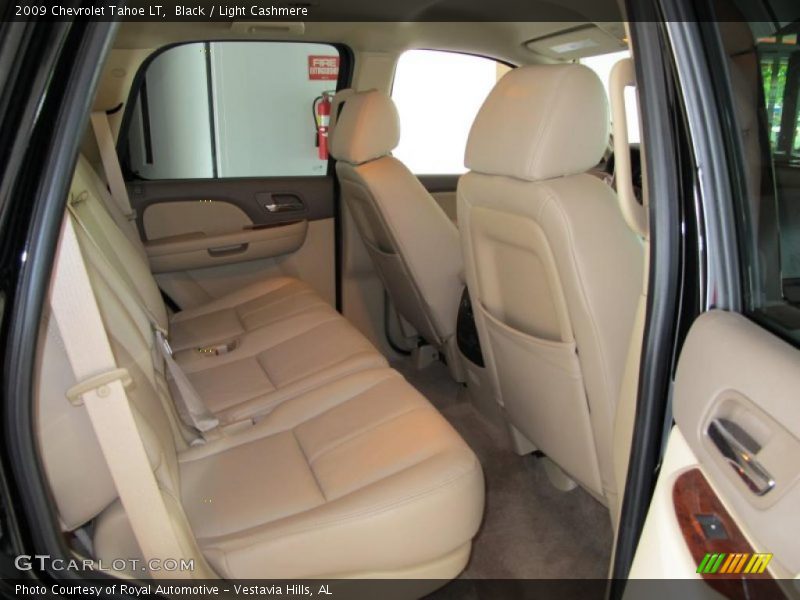 Black / Light Cashmere 2009 Chevrolet Tahoe LT