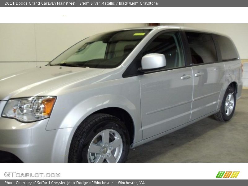 Bright Silver Metallic / Black/Light Graystone 2011 Dodge Grand Caravan Mainstreet