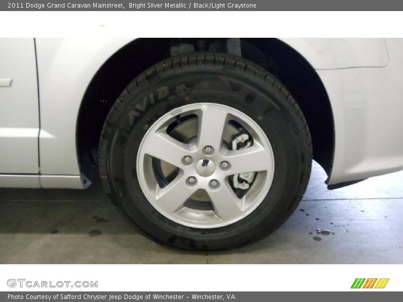 Bright Silver Metallic / Black/Light Graystone 2011 Dodge Grand Caravan Mainstreet