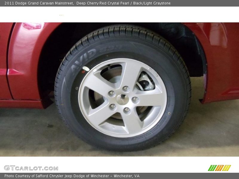 Deep Cherry Red Crystal Pearl / Black/Light Graystone 2011 Dodge Grand Caravan Mainstreet