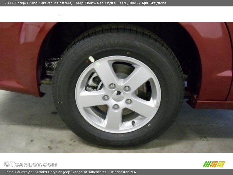 Deep Cherry Red Crystal Pearl / Black/Light Graystone 2011 Dodge Grand Caravan Mainstreet
