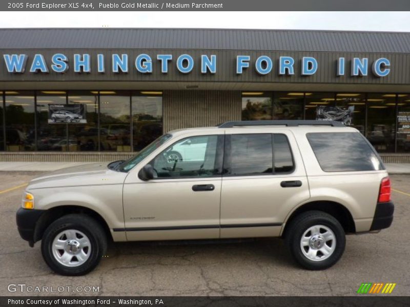 Pueblo Gold Metallic / Medium Parchment 2005 Ford Explorer XLS 4x4