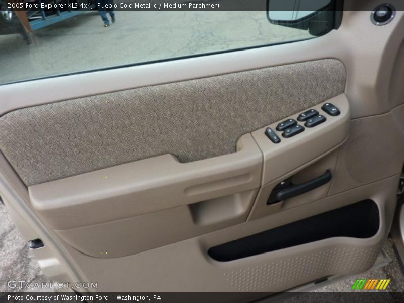 Door Panel of 2005 Explorer XLS 4x4