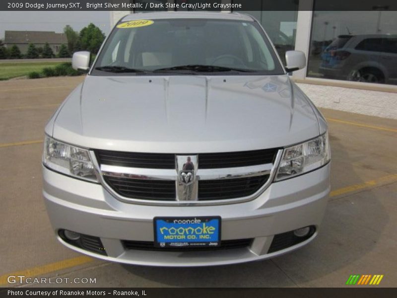Bright Silver Metallic / Dark Slate Gray/Light Graystone 2009 Dodge Journey SXT