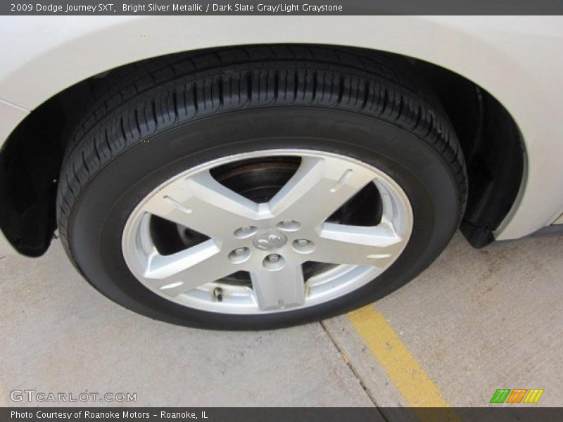 Bright Silver Metallic / Dark Slate Gray/Light Graystone 2009 Dodge Journey SXT