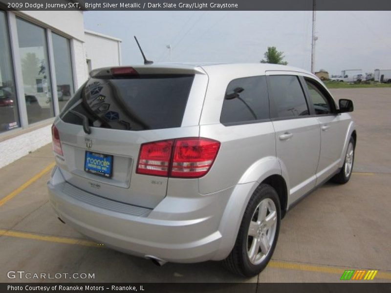 Bright Silver Metallic / Dark Slate Gray/Light Graystone 2009 Dodge Journey SXT