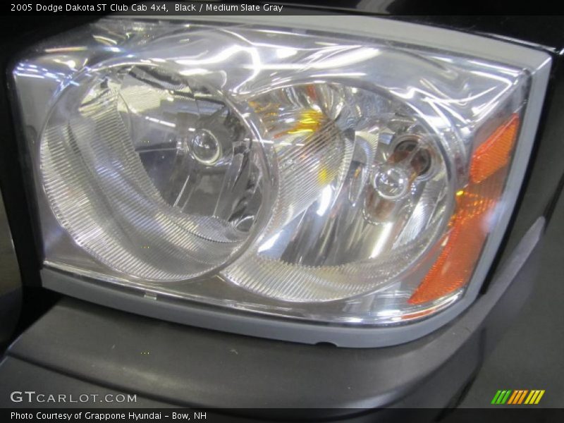 Black / Medium Slate Gray 2005 Dodge Dakota ST Club Cab 4x4