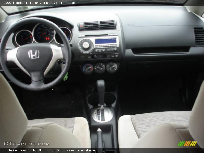 Dashboard of 2007 Fit 