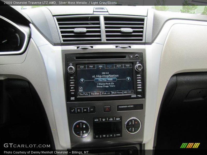 Controls of 2009 Traverse LTZ AWD