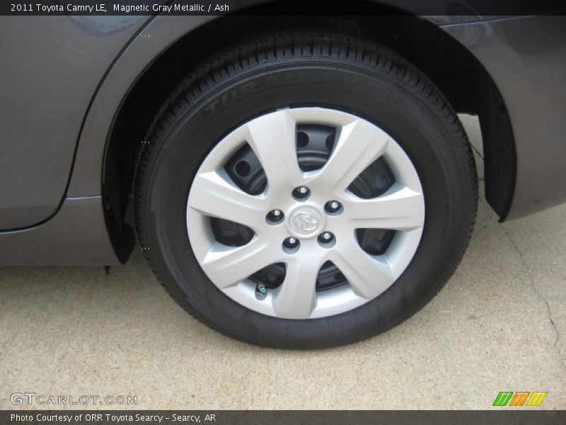 Magnetic Gray Metallic / Ash 2011 Toyota Camry LE