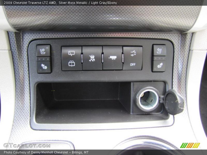 Controls of 2009 Traverse LTZ AWD