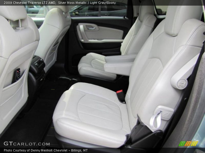  2009 Traverse LTZ AWD Light Gray/Ebony Interior