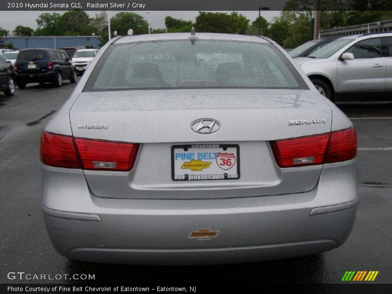 Radiant Silver / Gray 2010 Hyundai Sonata GLS