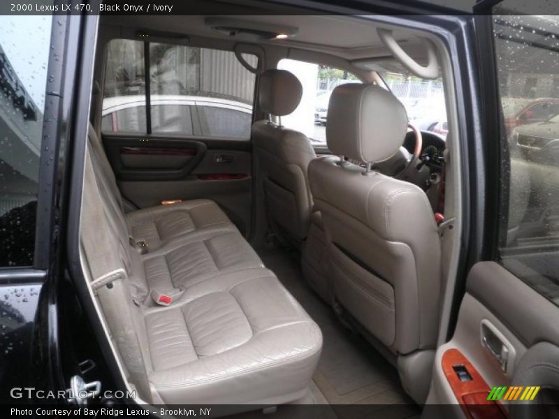 Black Onyx / Ivory 2000 Lexus LX 470