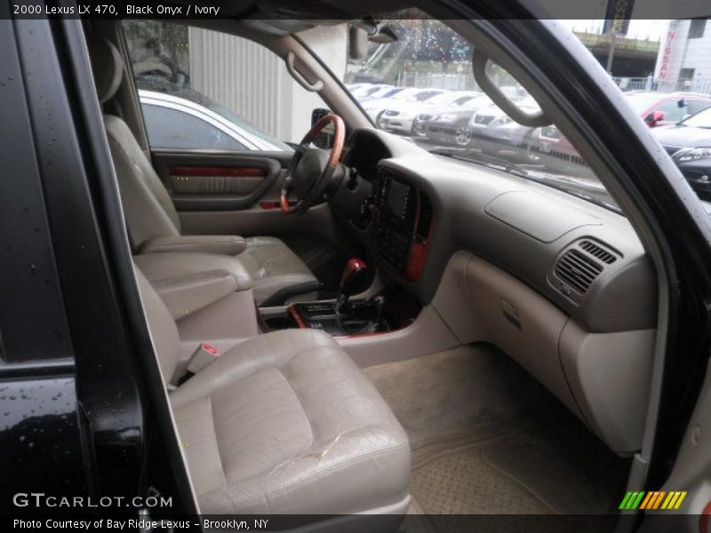 Black Onyx / Ivory 2000 Lexus LX 470