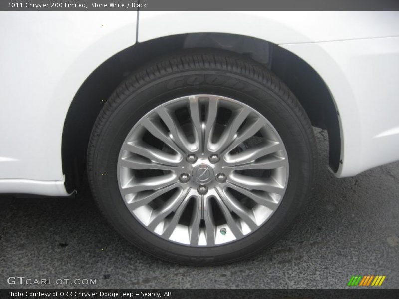 Stone White / Black 2011 Chrysler 200 Limited