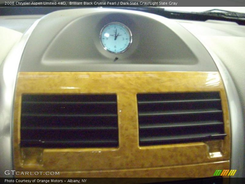 Brilliant Black Crystal Pearl / Dark Slate Gray/Light Slate Gray 2008 Chrysler Aspen Limited 4WD