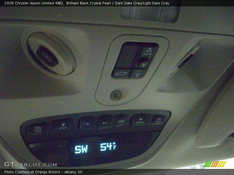 Brilliant Black Crystal Pearl / Dark Slate Gray/Light Slate Gray 2008 Chrysler Aspen Limited 4WD