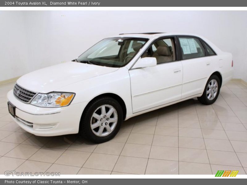 Diamond White Pearl / Ivory 2004 Toyota Avalon XL