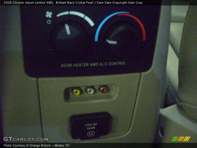 Brilliant Black Crystal Pearl / Dark Slate Gray/Light Slate Gray 2008 Chrysler Aspen Limited 4WD