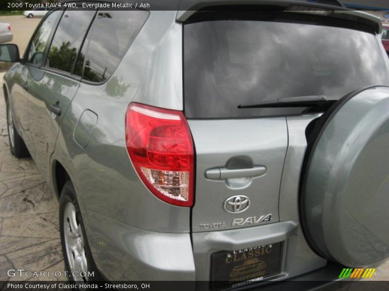 Everglade Metallic / Ash 2006 Toyota RAV4 4WD