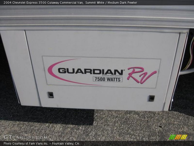 Summit White / Medium Dark Pewter 2004 Chevrolet Express 3500 Cutaway Commercial Van