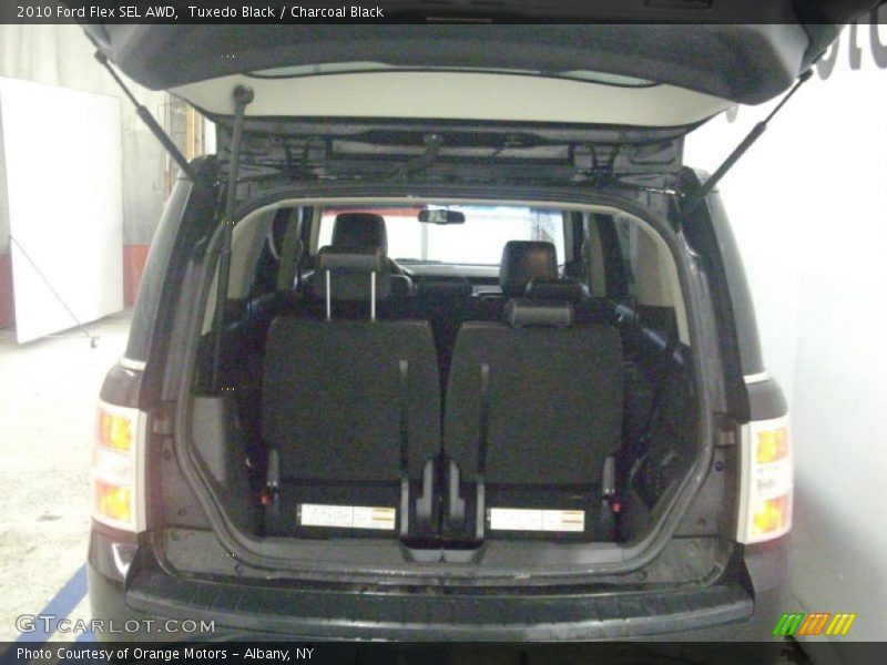 Tuxedo Black / Charcoal Black 2010 Ford Flex SEL AWD