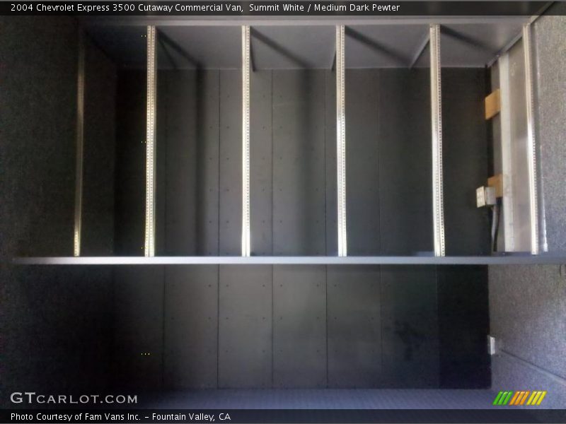 Summit White / Medium Dark Pewter 2004 Chevrolet Express 3500 Cutaway Commercial Van