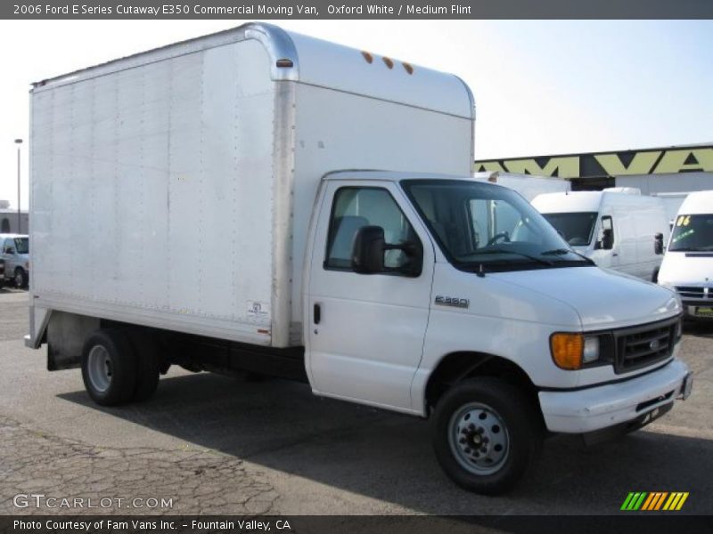 Oxford White / Medium Flint 2006 Ford E Series Cutaway E350 Commercial Moving Van