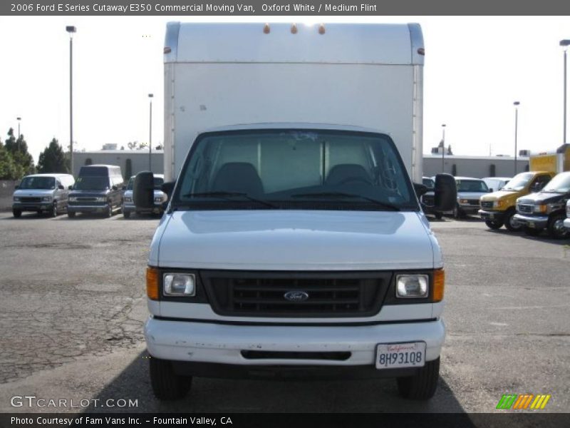 Oxford White / Medium Flint 2006 Ford E Series Cutaway E350 Commercial Moving Van
