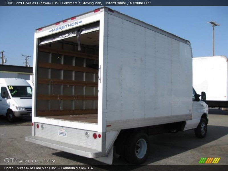 Oxford White / Medium Flint 2006 Ford E Series Cutaway E350 Commercial Moving Van