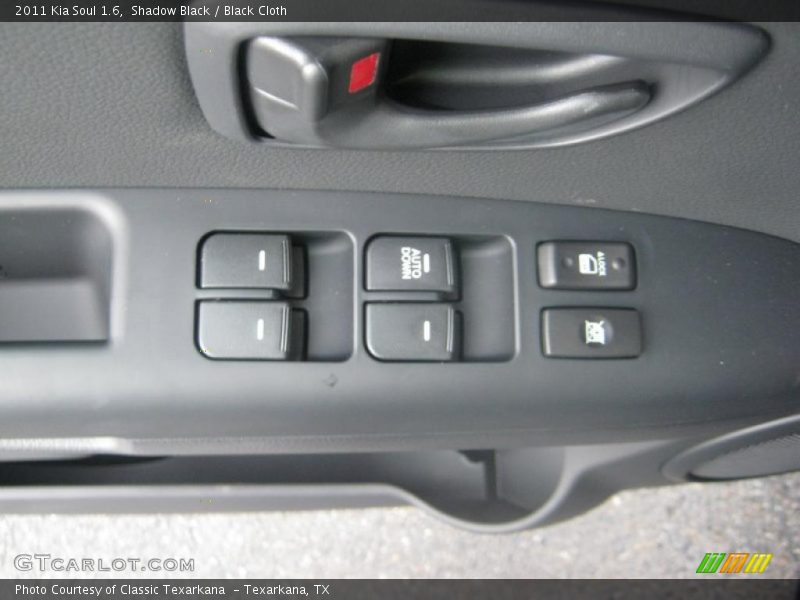 Shadow Black / Black Cloth 2011 Kia Soul 1.6