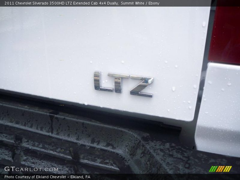 Summit White / Ebony 2011 Chevrolet Silverado 3500HD LTZ Extended Cab 4x4 Dually