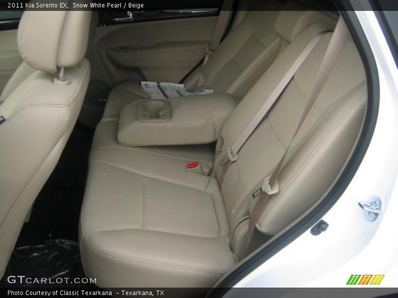 Snow White Pearl / Beige 2011 Kia Sorento EX