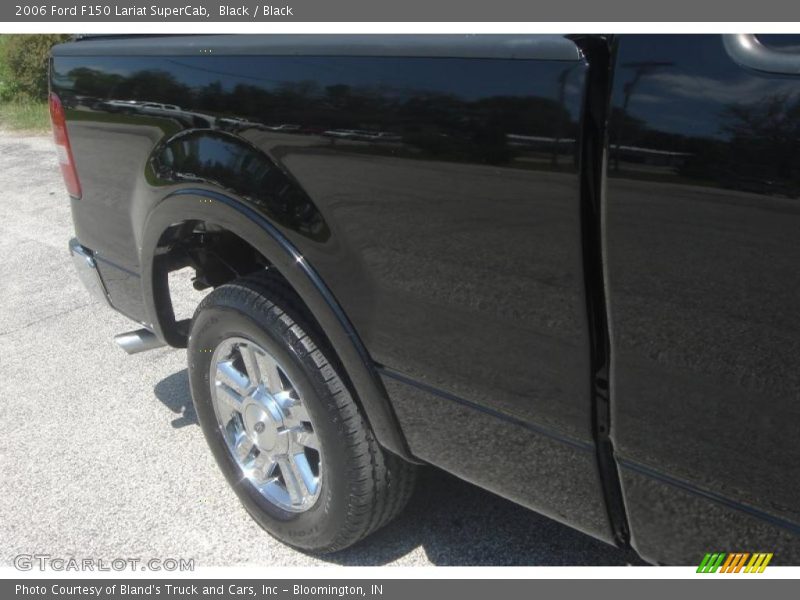 Black / Black 2006 Ford F150 Lariat SuperCab