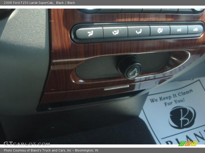 Black / Black 2006 Ford F150 Lariat SuperCab