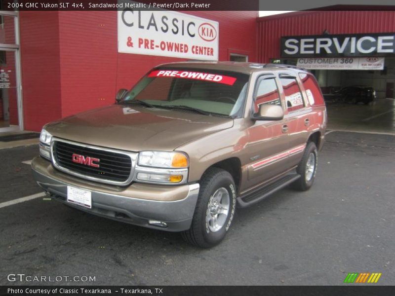 Sandalwood Metallic / Pewter/Dark Pewter 2004 GMC Yukon SLT 4x4