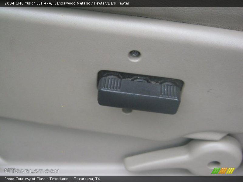 Sandalwood Metallic / Pewter/Dark Pewter 2004 GMC Yukon SLT 4x4